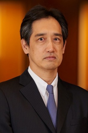 藤本欣伸氏