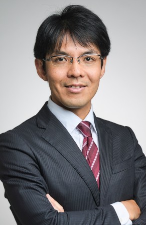 内田　圭亮