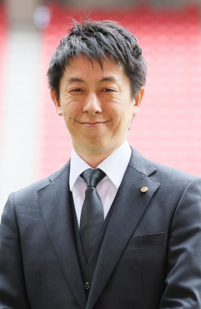 戸村 英嗣　Eiji Tomura