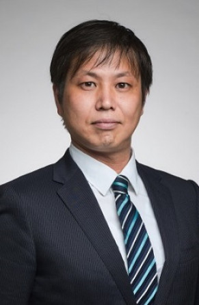 滝　謙介　