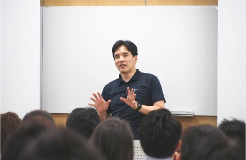 学長の堀による講演から始まりました。グロービスの過去・現在・未来について語りました。