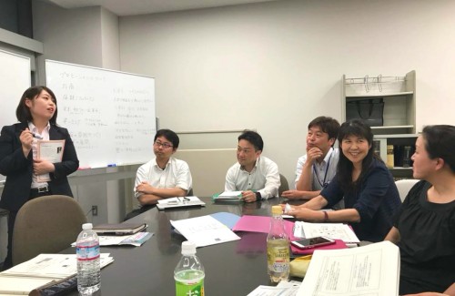 勉強会・懇親会の風景1