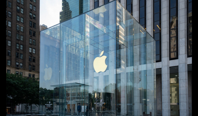 AIの停滞がハードを直撃。Appleスマートホーム延期の深層：イノベーションのジレンマが招く「正しすぎる失敗」