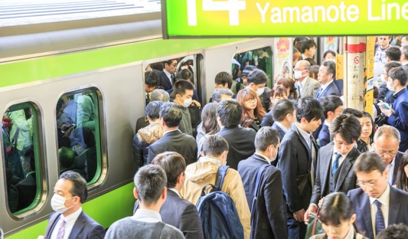 「強制出社」「満員電車」がトレンドワードになるわけは？－確証バイアスと現状維持バイアスで解説