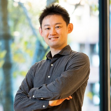 奥 智照さん