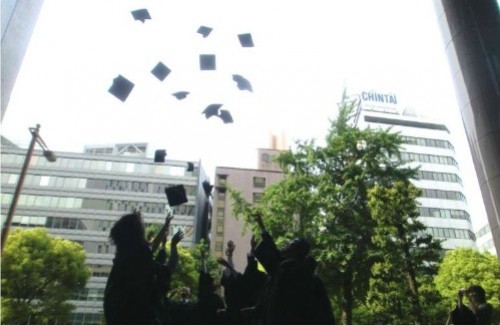 名古屋校：2011年卒業式1