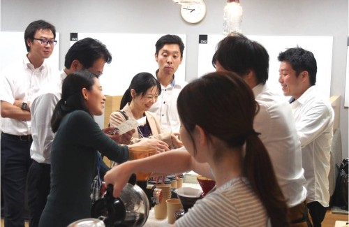 GMBA卒業生がオーナーを務めるカフェが限定で出張出店してくださり、おいしいコーヒーをいただきました。