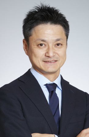 堤 崇士　Takashi Tsutsumi